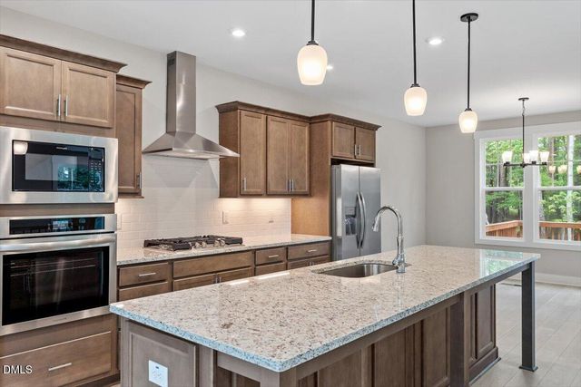 1113 Blackthorn Lane, Durham, NC 27703