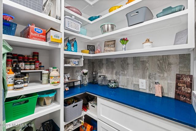 1738 OAK GROVE Circle, Green Cove Springs, FL 32043