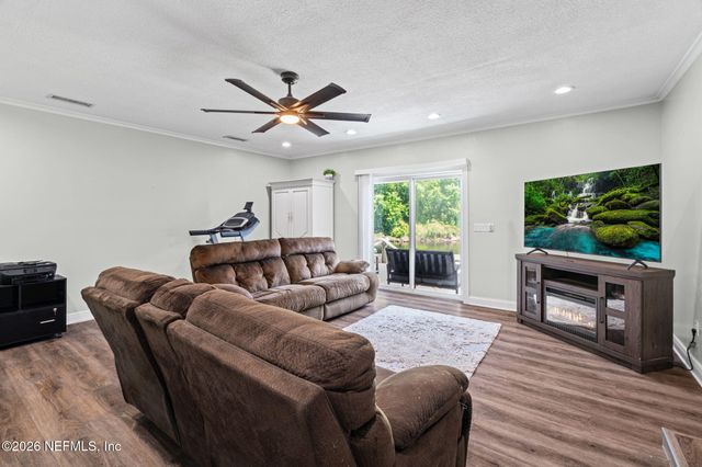 1738 OAK GROVE Circle, Green Cove Springs, FL 32043