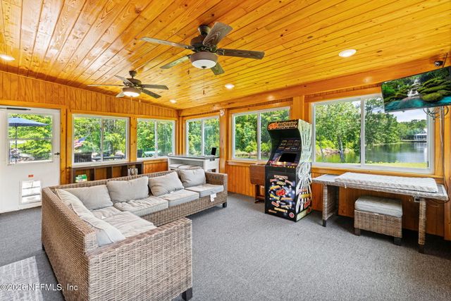 1738 OAK GROVE Circle, Green Cove Springs, FL 32043