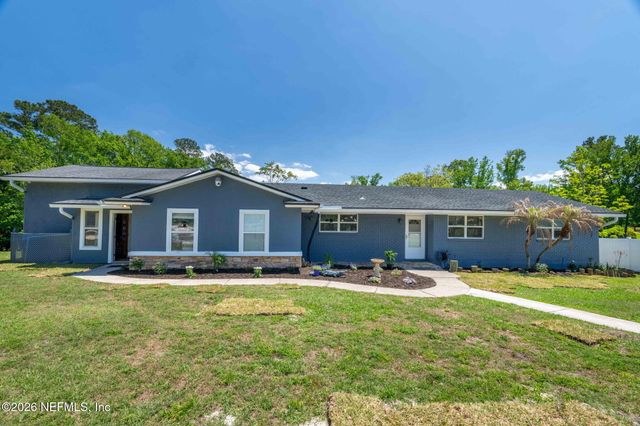 1738 OAK GROVE Circle, Green Cove Springs, FL 32043