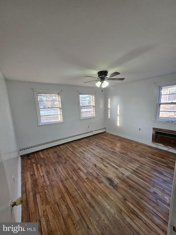 926 GREEN LN, Secane, PA 19018