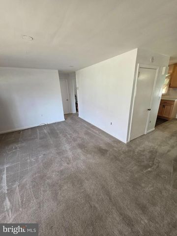 926 GREEN LN, Secane, PA 19018