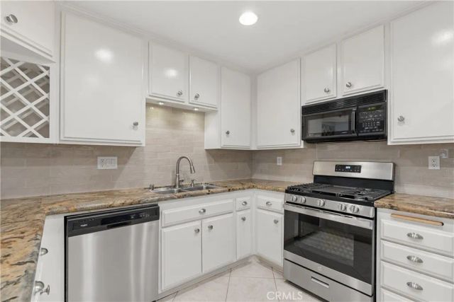16939 Highfalls, Canyon Country, CA 91387