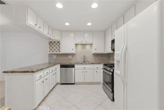 16939 Highfalls, Canyon Country, CA 91387