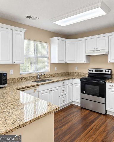 821 Hampton Hill Court, Lawrenceville, GA 30044