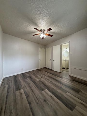 4811 Oakland Street 10, Houston, TX 77023