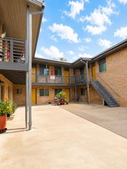 4811 Oakland Street 10, Houston, TX 77023