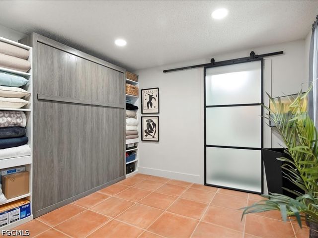 1046 Sperling AVE, Naples, FL 34103