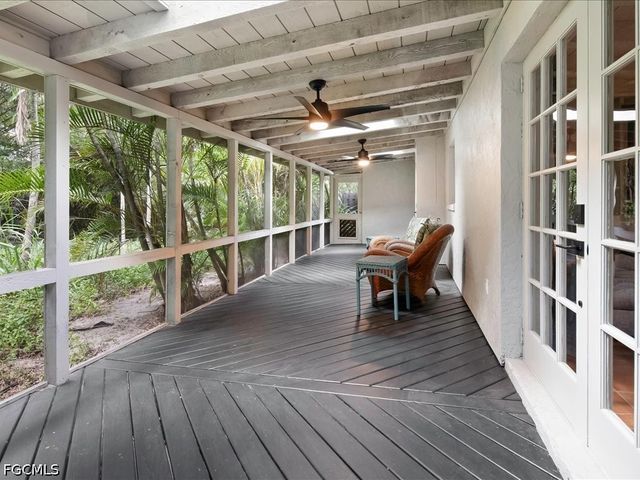 1046 Sperling AVE, Naples, FL 34103