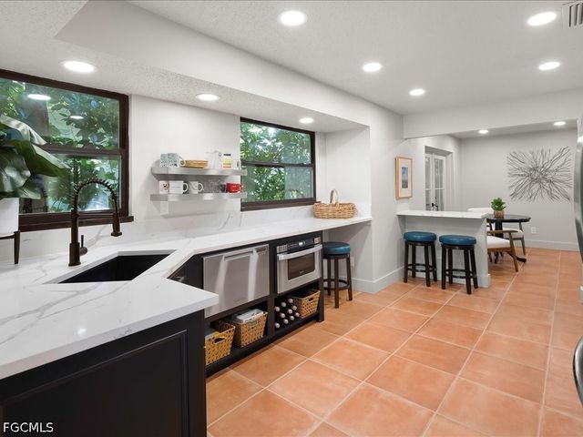 1046 Sperling AVE, Naples, FL 34103