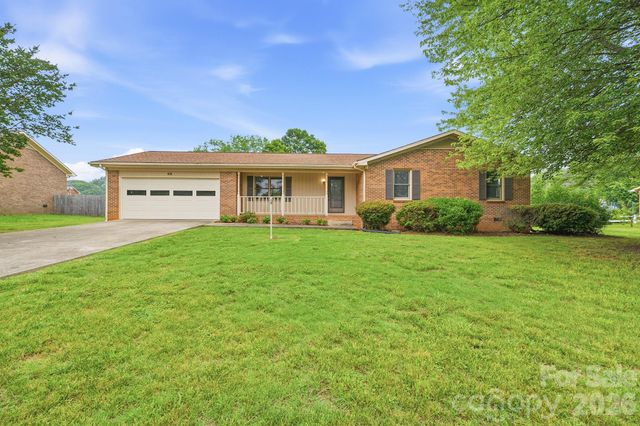 183 Dellinger Drive, Statesville, NC 28625
