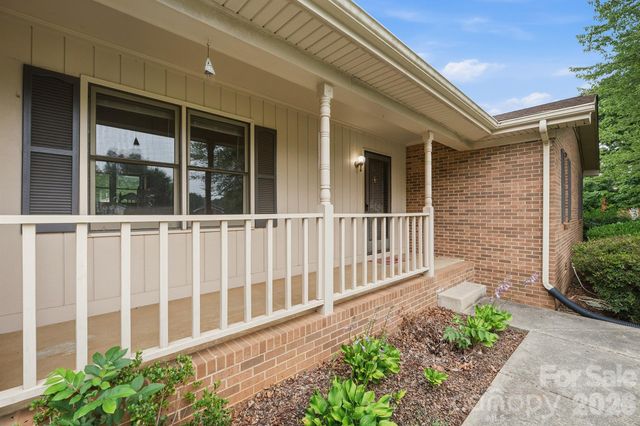 183 Dellinger Drive, Statesville, NC 28625