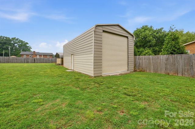 183 Dellinger Drive, Statesville, NC 28625