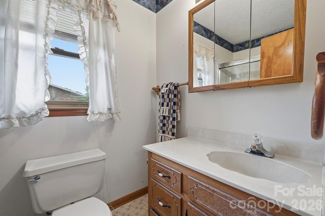 183 Dellinger Drive, Statesville, NC 28625