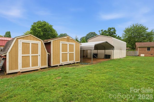 183 Dellinger Drive, Statesville, NC 28625
