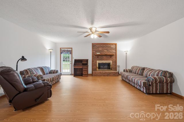 183 Dellinger Drive, Statesville, NC 28625