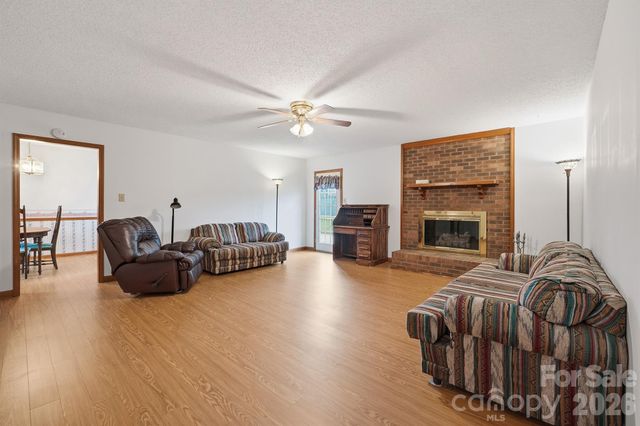 183 Dellinger Drive, Statesville, NC 28625