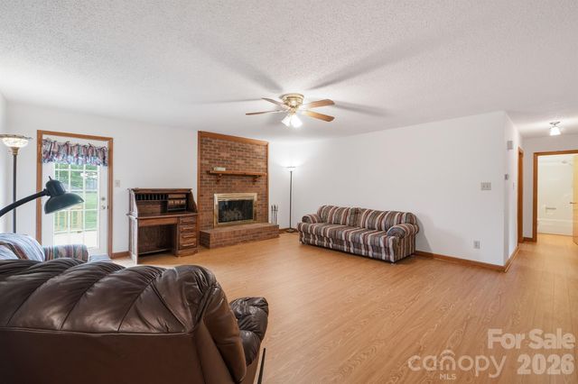 183 Dellinger Drive, Statesville, NC 28625