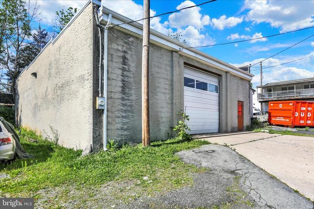 2125 PORTLAND, Reading, PA 19609