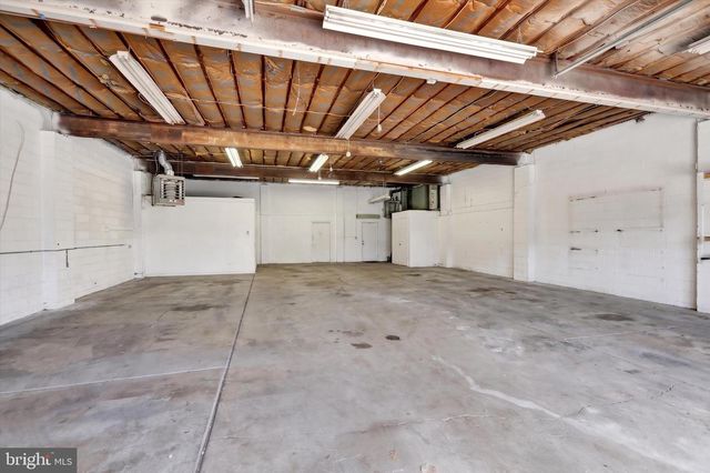 2125 PORTLAND, Reading, PA 19609