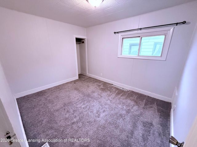 1317 Illinois Avenue, Lansing, MI 48906