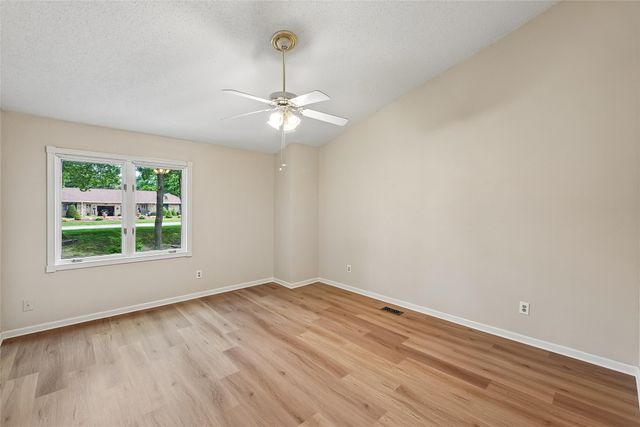 4909 W Park Drive, West Des Moines, IA 50266