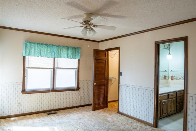 55 Calhoun ST, Hampton, VA 23669