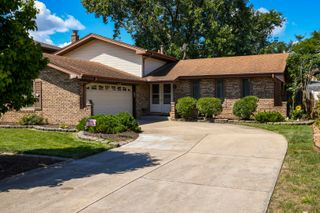 15754 Arroyo Drive, Oak Forest, IL 60452