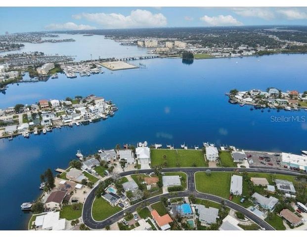 14217 E PARSLEY DRIVE, St Petersburg, FL 33708