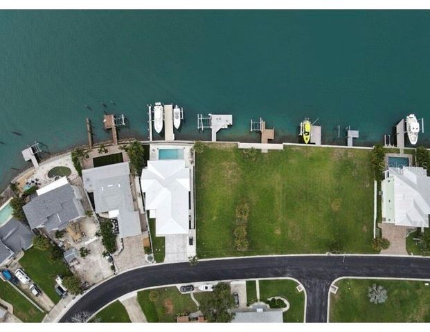 14217 E PARSLEY DRIVE, St Petersburg, FL 33708