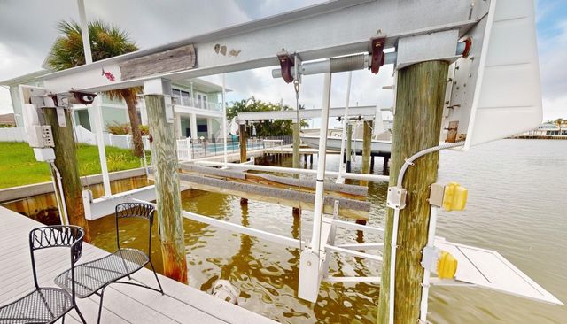 14217 E PARSLEY DRIVE, St Petersburg, FL 33708