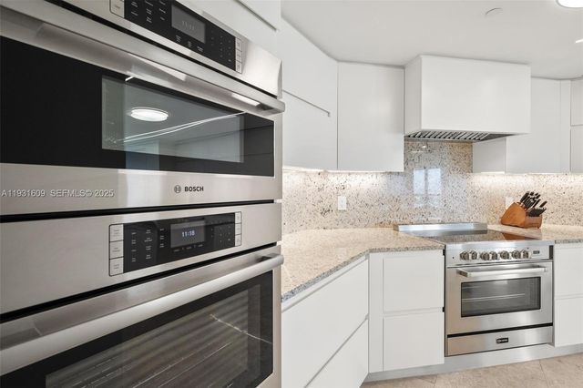 1643 Brickell Ave 4102, Miami, FL 33129