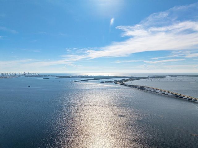 1643 Brickell Ave 4102, Miami, FL 33129