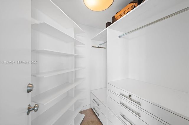 1643 Brickell Ave 4102, Miami, FL 33129