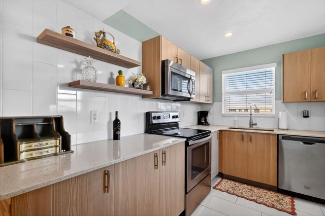 12 Colonial Club Drive 305, Boynton Beach, FL 33435