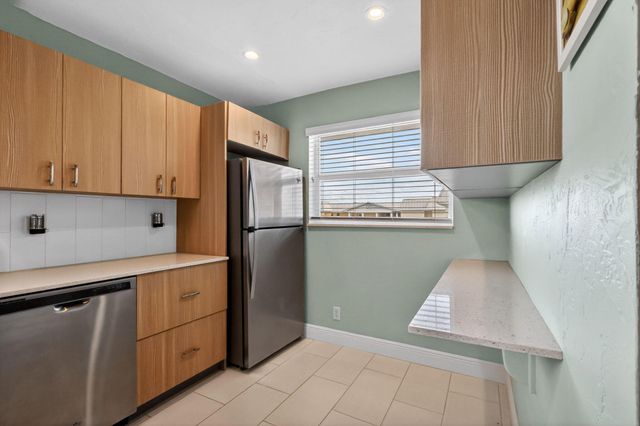 12 Colonial Club Drive 305, Boynton Beach, FL 33435