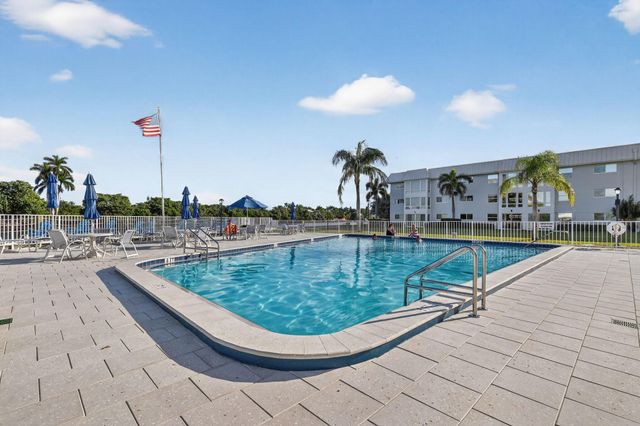 12 Colonial Club Drive 305, Boynton Beach, FL 33435