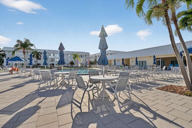 12 Colonial Club Drive 305, Boynton Beach, FL 33435