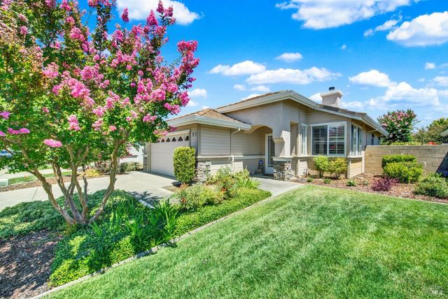 206 Heirloom Ct, Vacaville, CA 95687