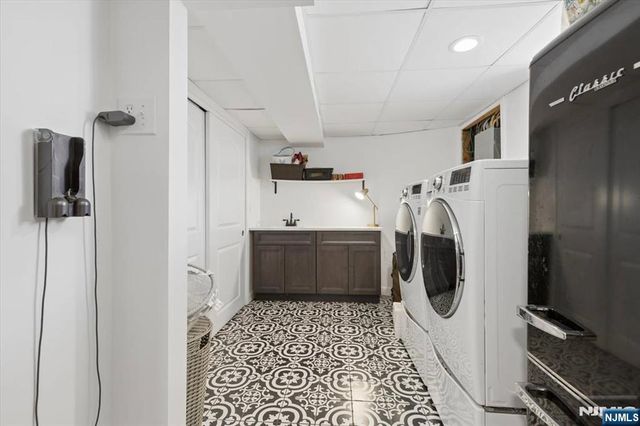 36 Hasbrouck Place, Rutherford, NJ 07070