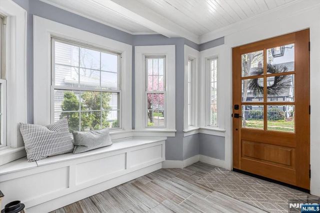 36 Hasbrouck Place, Rutherford, NJ 07070