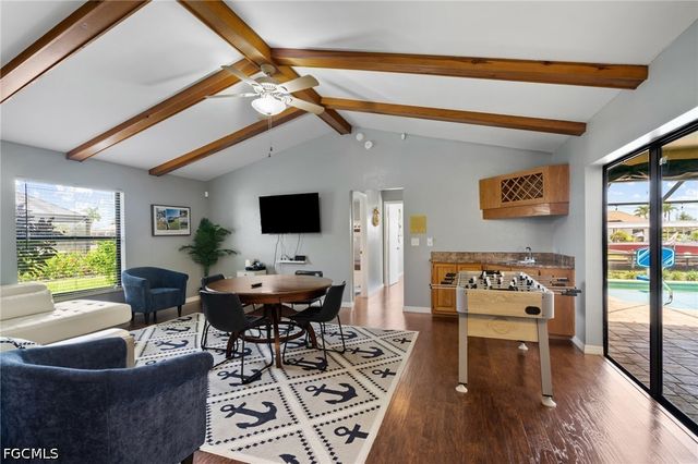 1906 Everest PKWY, Cape Coral, FL 33904