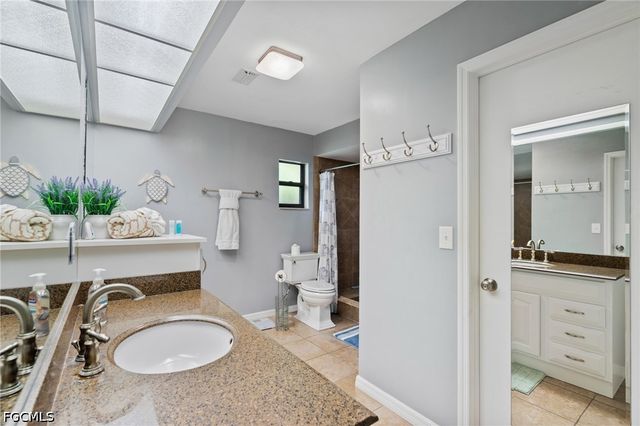 1906 Everest PKWY, Cape Coral, FL 33904