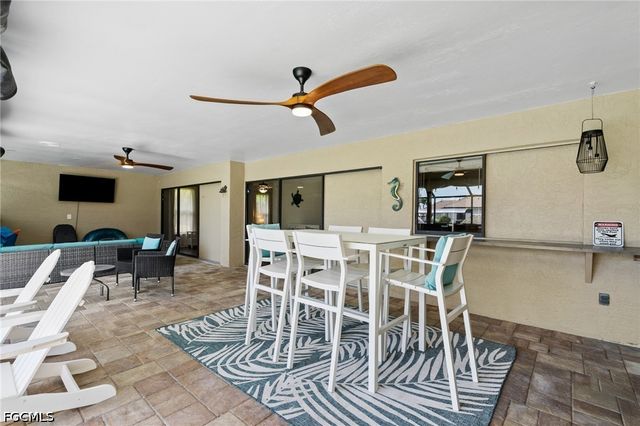 1906 Everest PKWY, Cape Coral, FL 33904