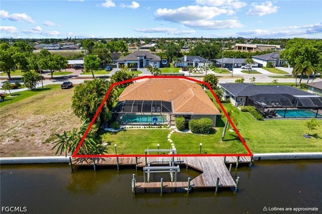 1906 Everest PKWY, Cape Coral, FL 33904