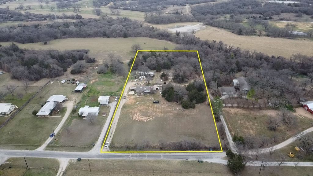 353 Co Rd 1260, Decatur, TX 76234