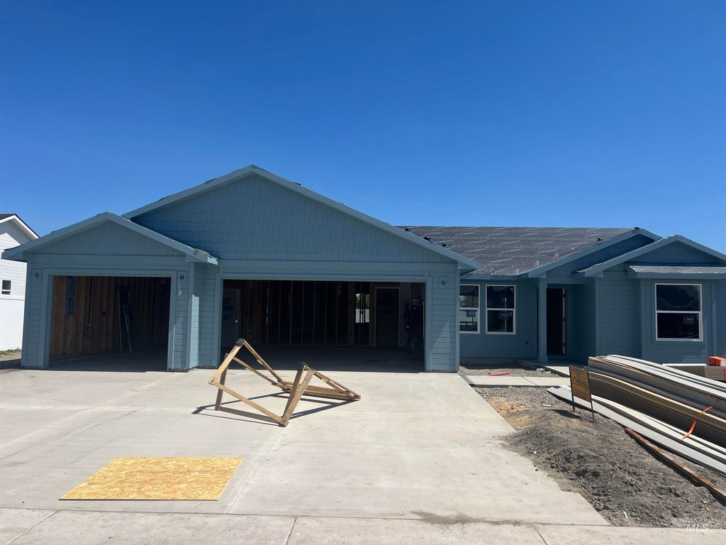 980 Campbell St, Vale, OR 97918