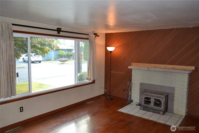 1108 10th Street NE, Auburn, WA 98002