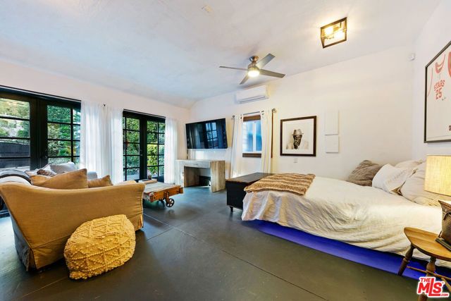 1762 Nichols Canyon Road, Los Angeles, CA 90046